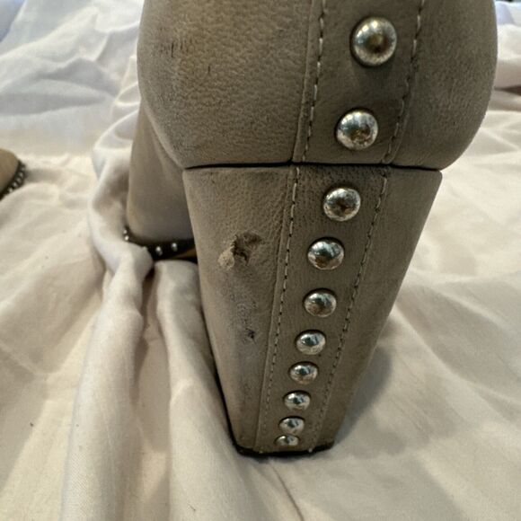 gianni bini Beige Leather Studded Block heels Size 8M Rockstud - Picture 7 of 8